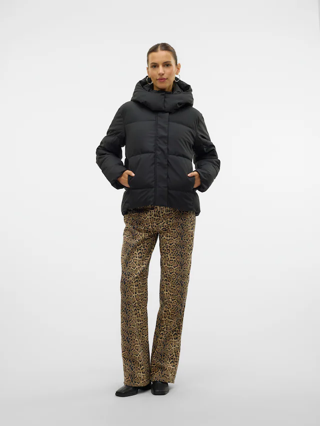 Vero Moda Steppjacke »VMGRETAKYLIE SHORT COATED JACKET NOOS« mit Kapuze Lederimitat