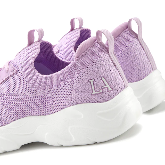 LASCANA ACTIVE Sneaker »Turnschuhe,« ultraleicht und bequem zum Reinschlüpfen mit Zierschnürung VEGAN