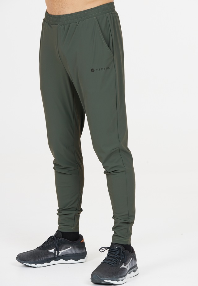 Virtus Sweathose »Alonso« mit funktionalem Stretch und Atmungsaktivität
