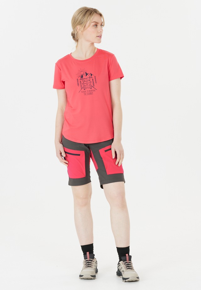 WHISTLER Shorts »Kodiak« mit 4-Wege-Stretch-Material