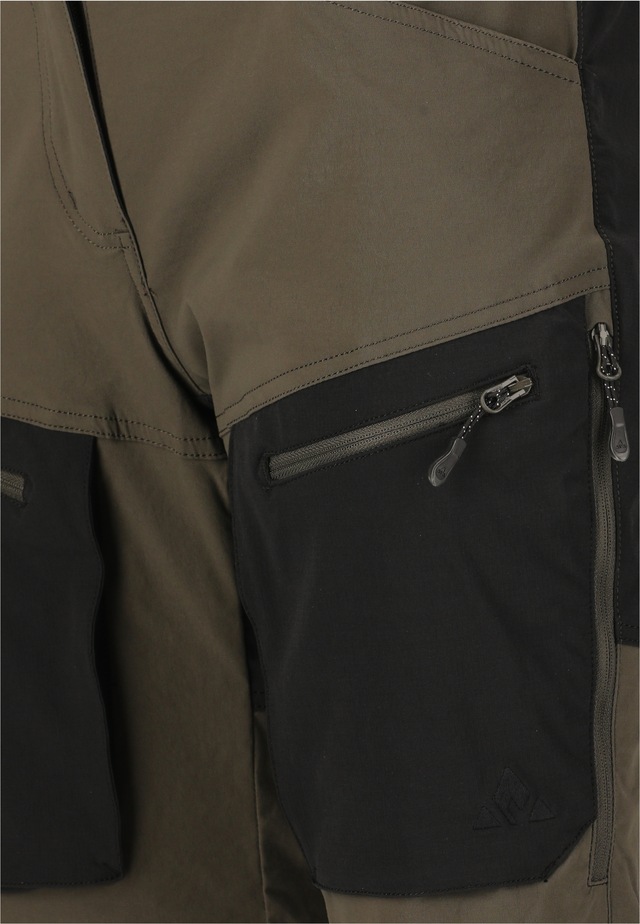 WHISTLER Shorts »Kodiak« mit 4-Wege-Stretch-Material