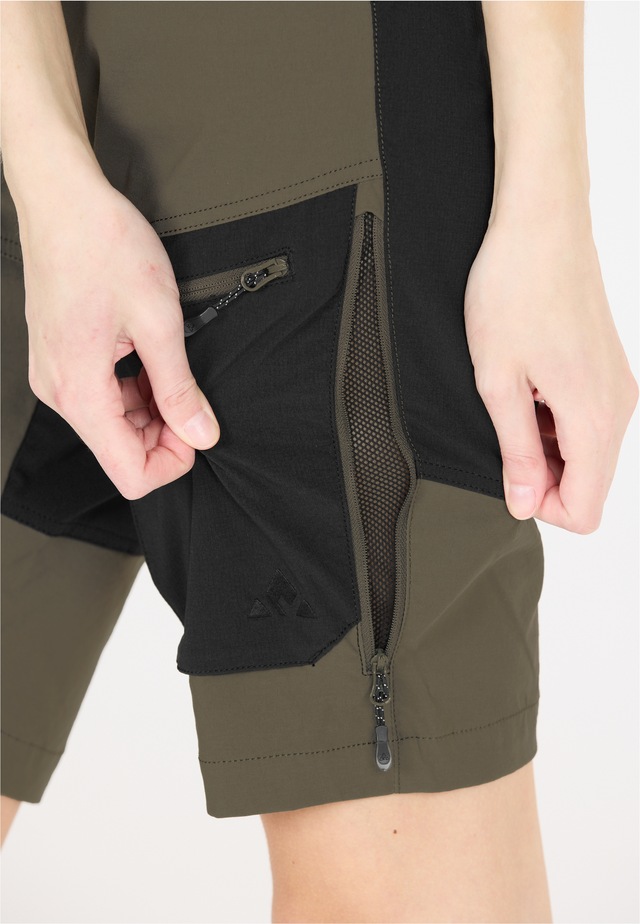 WHISTLER Shorts »Kodiak« mit 4-Wege-Stretch-Material
