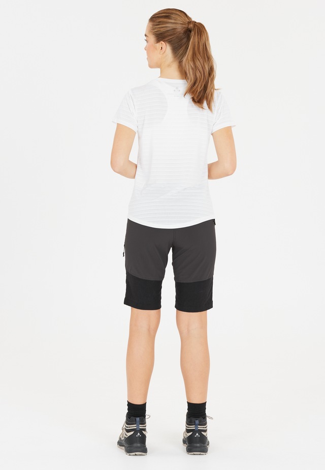 WHISTLER Shorts »Kodiak« mit 4-Wege-Stretch-Material