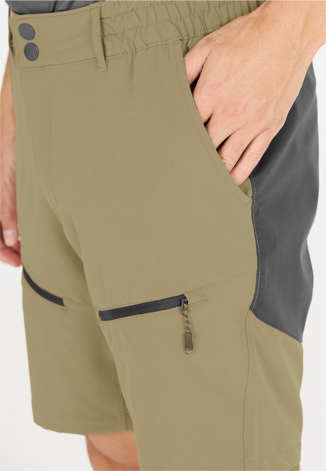 WHISTLER Shorts mit 4-Wege-Stretch-Material