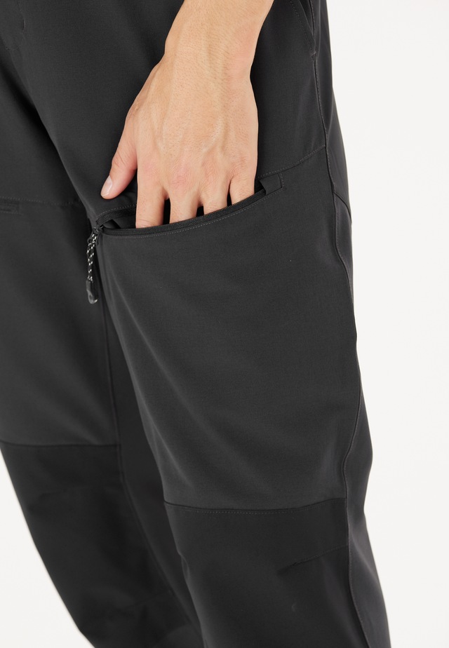 WHISTLER Softshellhose »Avatar« in wetterfester Anfertigung mit Stretchfunktion