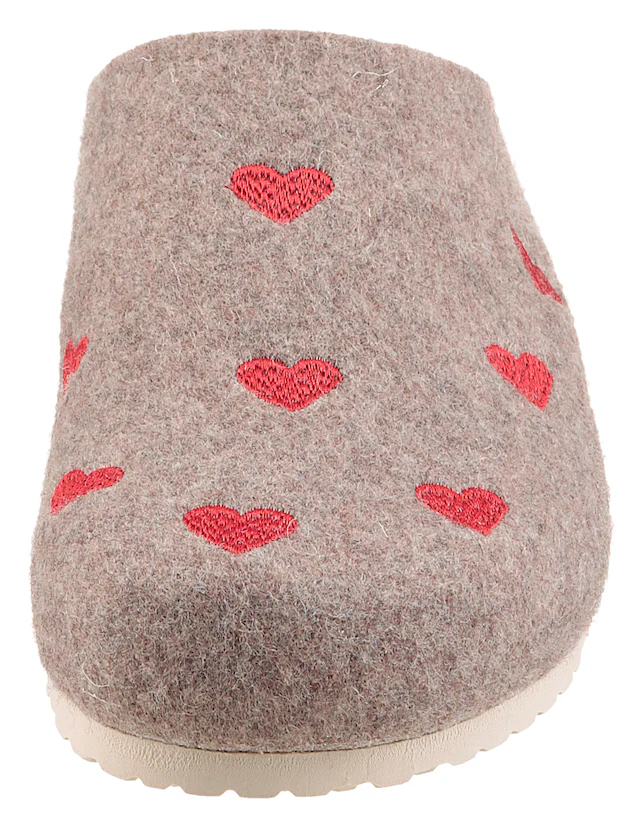Aniston SHOES Clog Hausschuh, Homeslipper mit Herzchen-Stickerei
