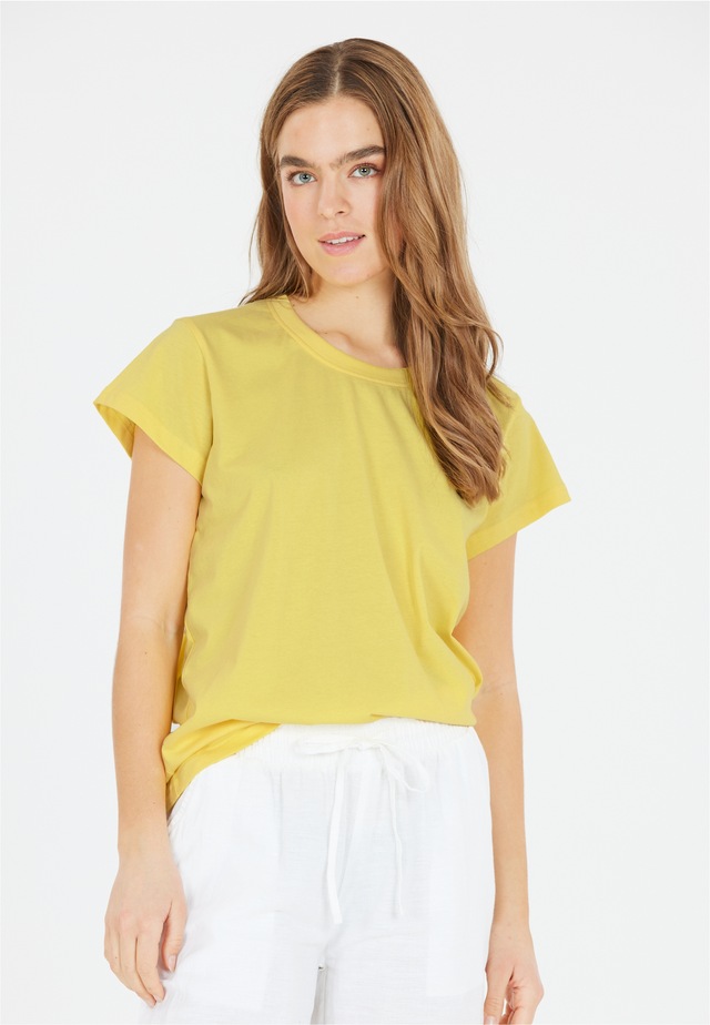 CRUZ Funktionsshirt »Highmore« im smarten Basic-Look aus reiner Baumwolle