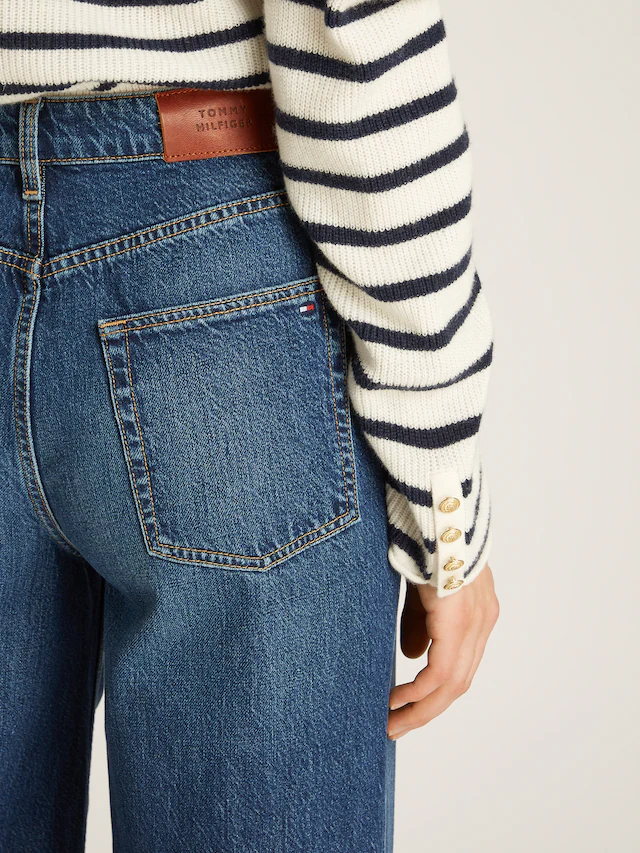 Tommy Hilfiger Weite Jeans »WIDE LEG HW LOU« mit Logo-Badge, mit Nieten, mit Bügelfalten