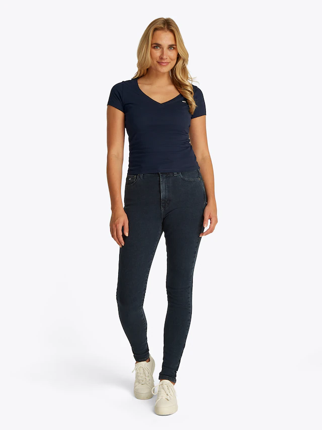Tommy Jeans Kurzarmshirt »TJW SLIM V-NECK TEE« mit Logo-Stickerei