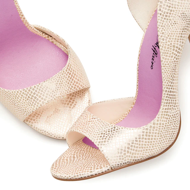 LASCANA Belle Affaire High-Heel-Sandalette »Peeptoe Pumps mit hohem Absatz,« verführerischer Sommerschuh, stilvoller, offener Schuh