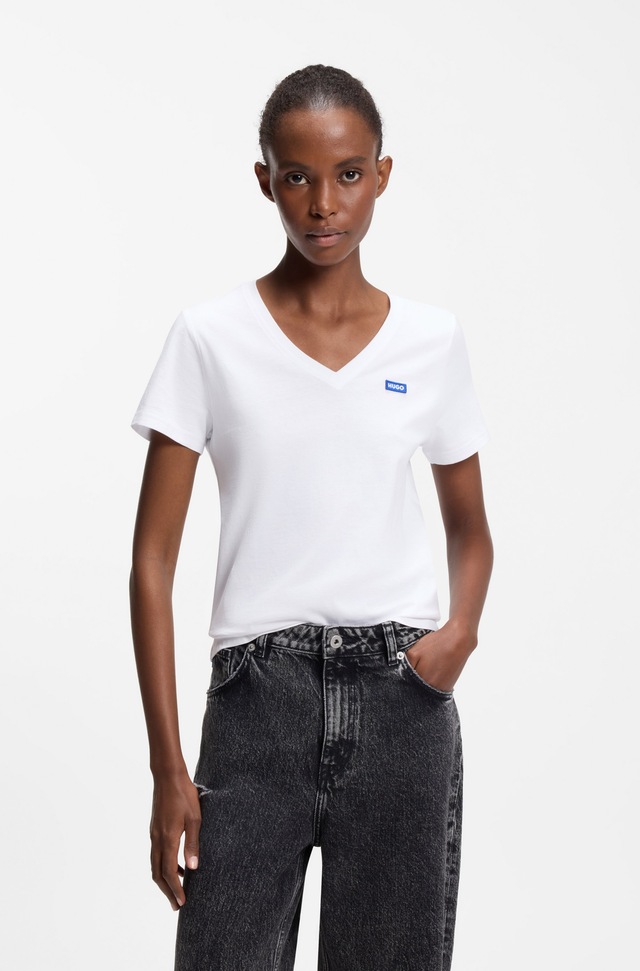 HUGO T-Shirt »Classic V« mit Logo, V-Ausschnitt