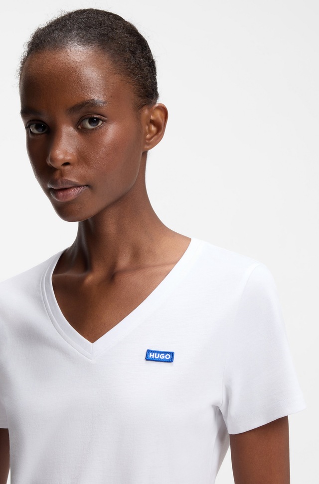 HUGO T-Shirt »Classic V« mit Logo, V-Ausschnitt