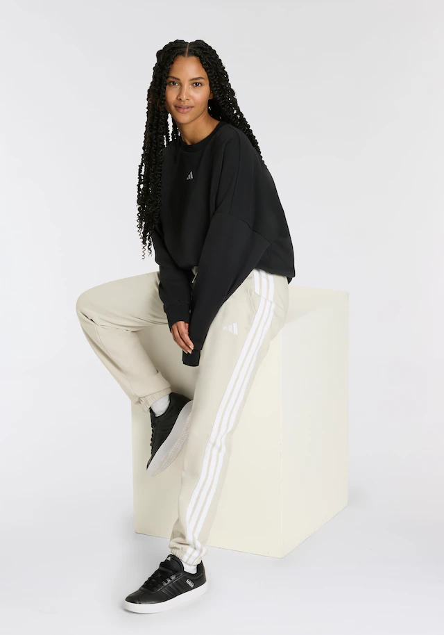 adidas Sportswear Sporthose »ESSENTIALS 3-STREIFEN FRENCH TERRY CUFFED« Reguläre Passform, mittelhoher Bund, weiches French Terry Material