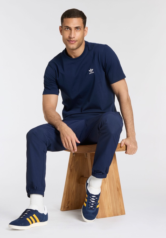 adidas Originals T-Shirt »TREFOIL ESSENTIALS« mit Trefoil Logo auf der Brust, Kurzarm, aus Baumwolljersey