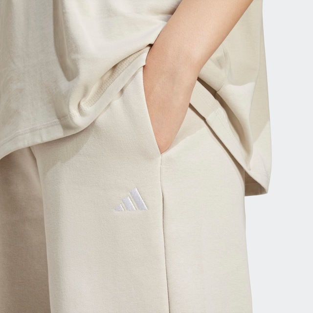 adidas Sportswear Sporthose »ESSENTIALS SMALL LOGO FEEL COZY OPEN-HEM« für Erwachsene, sportlicher Stil, mit Kordelverschluss