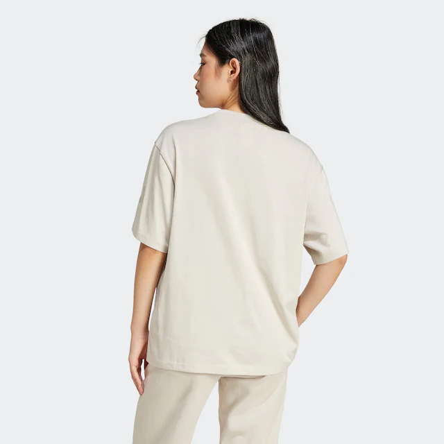 adidas Sportswear T-Shirt »ESSENTIALS CONTEMPORARY LOGO BOYFRIEND« für Erwachsene, mit Rundhalsausschnitt, ohne Verschluss, aus Baumwolle