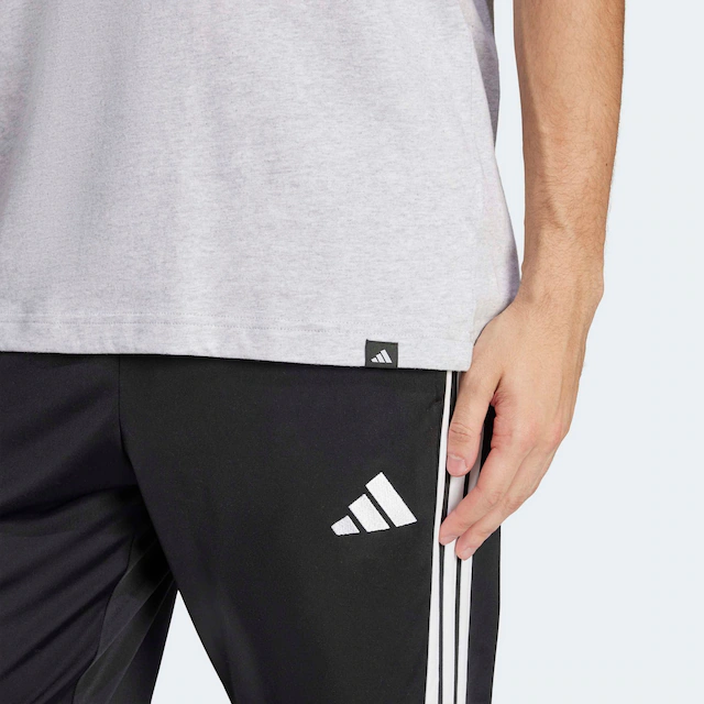 adidas Sportswear T-Shirt »LOUNGE STILL LIFE LEMONS GRAPHIC« sportlicher Stil, mit Grafikprint, aus Baumwolle, ohne Verschluss
