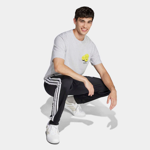 adidas Sportswear T-Shirt »LOUNGE STILL LIFE LEMONS GRAPHIC« sportlicher Stil, mit Grafikprint, aus Baumwolle, ohne Verschluss