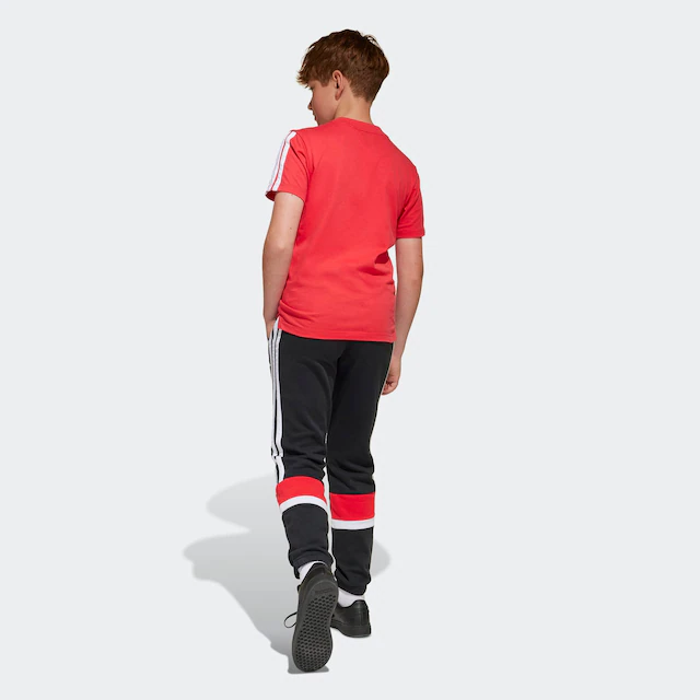 adidas Sportswear Sporthose »SEASONAL ESSENTIALS TIBERIO 3-STREIFEN KIDS« für Kinder, mit Gummizug, aus Baumwolle und Polyester