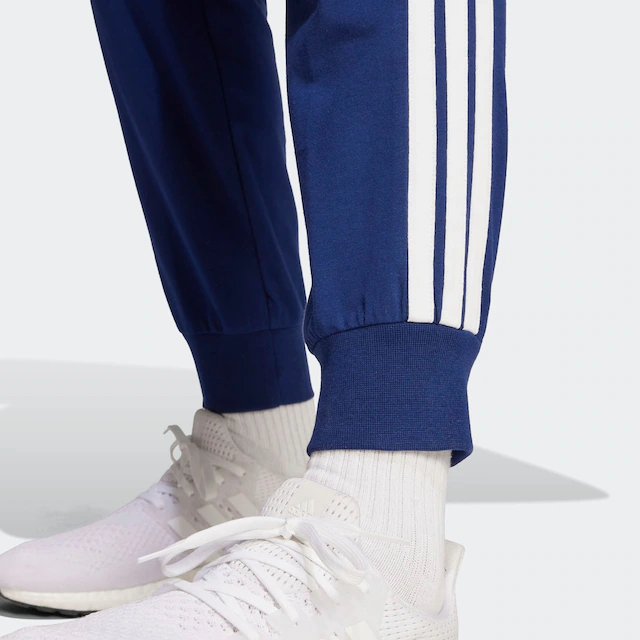 adidas Sportswear Sporthose »ESSENTIALS 3-STREIFEN« für Erwachsene, aus Baumwolle und Elasthan, mit Kordelverschluss