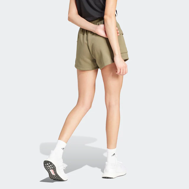 adidas Sportswear Shorts »ESSENTIALS SMALL LOGO FRENCH TERRY« lockere Passform, mit Kordelverschluss, aus weichem French Terry