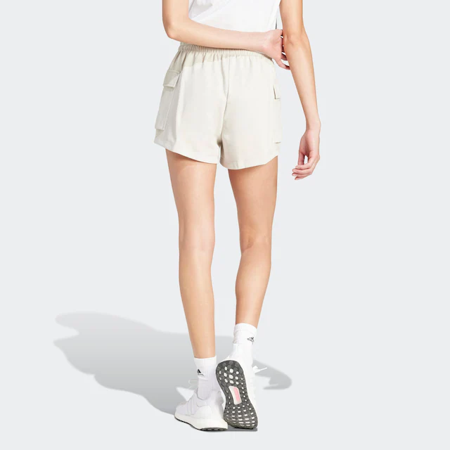 adidas Sportswear Shorts »ESSENTIALS SMALL LOGO FRENCH TERRY« lockere Passform, mit Kordelverschluss, aus weichem French Terry