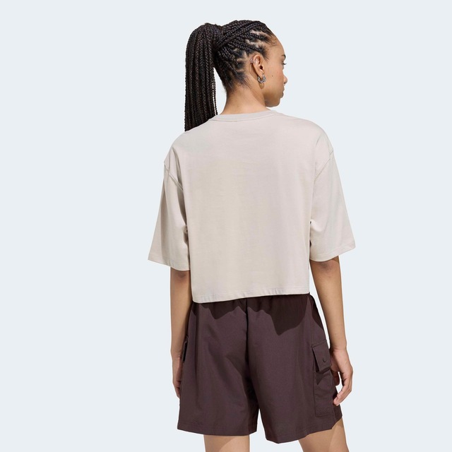 adidas Originals T-Shirt »ESSENTIALS CROP« mit Rundhalsausschnitt, ohne Verschluss, in normaler Länge