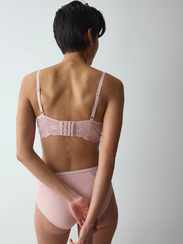 Triumph Bügel-BH »Amourette Charm T N03« Stretch-Spitze