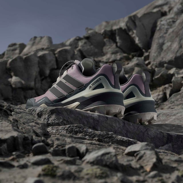 adidas TERREX Wanderschuh »SKYCHASER GORE-TEX« wasserdicht dank Gore-Tex Membrane