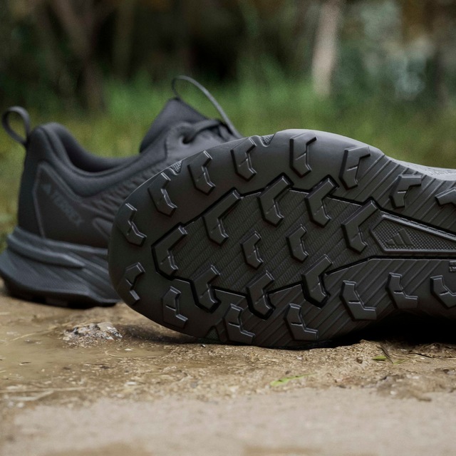adidas TERREX Trailrunningschuh »TRACEFINDER« Trail-Runningschuhe