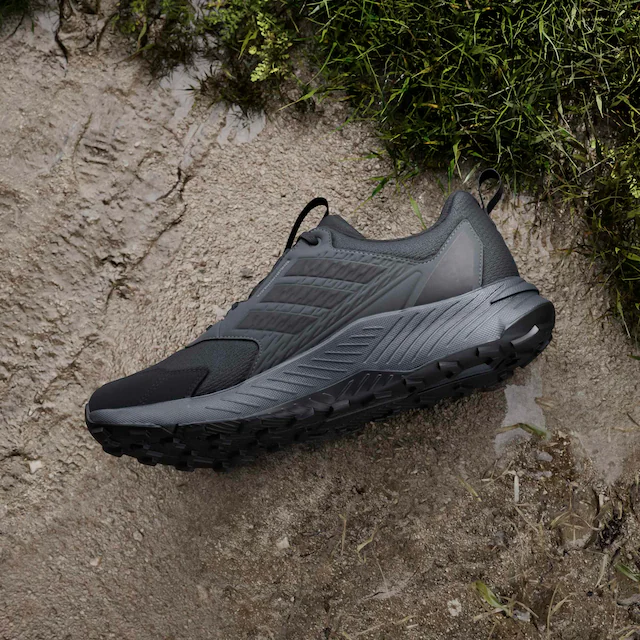 adidas TERREX Trailrunningschuh »TRACEFINDER« Trail-Runningschuhe
