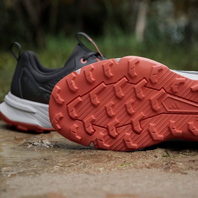 adidas TERREX Trailrunningschuh »TRACEFINDER« Trail-Runningschuhe