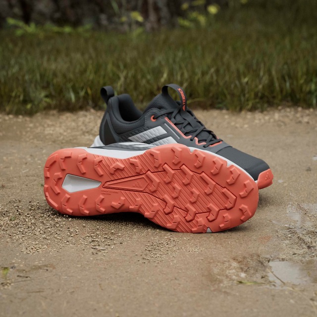 adidas TERREX Trailrunningschuh »TRACEFINDER« Trail-Runningschuhe