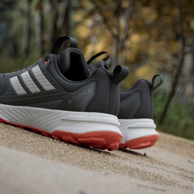 adidas TERREX Trailrunningschuh »TRACEFINDER« Trail-Runningschuhe