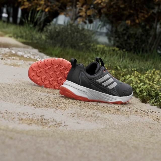 adidas TERREX Trailrunningschuh »TRACEFINDER« Trail-Runningschuhe