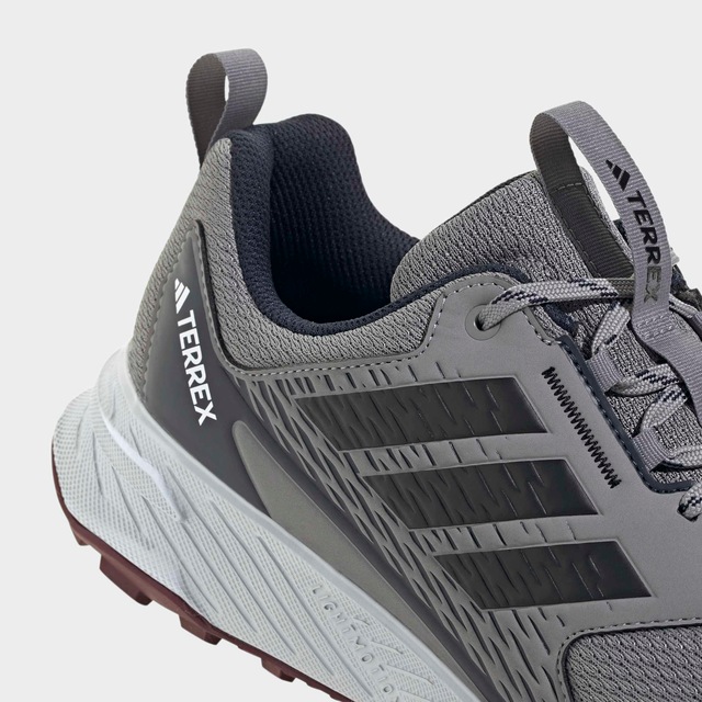 adidas TERREX Trailrunningschuh »TRACEFINDER« Trail-Runningschuhe