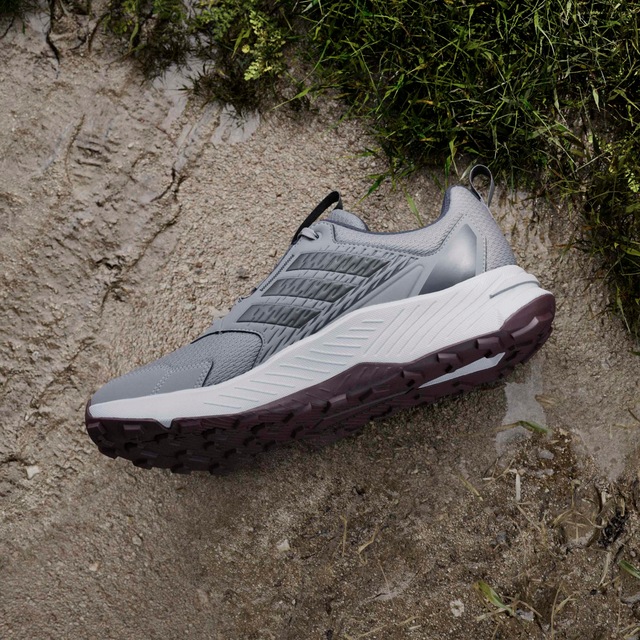 adidas TERREX Trailrunningschuh »TRACEFINDER« Trail-Runningschuhe