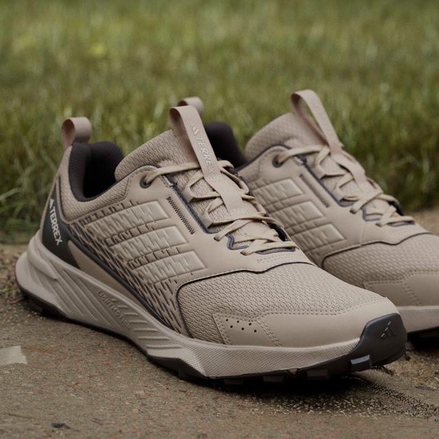adidas TERREX Trailrunningschuh »TRACEFINDER« Trail-Runningschuhe