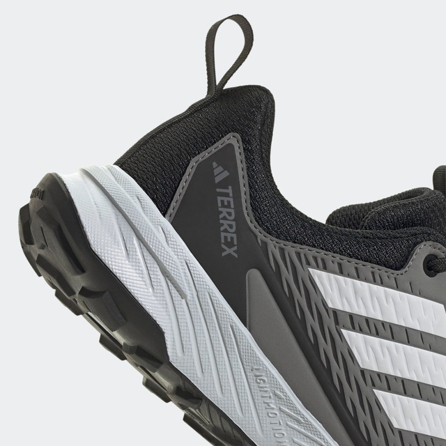 adidas TERREX Trailrunningschuh »TRACEFINDER« Trail-Runningschuhe