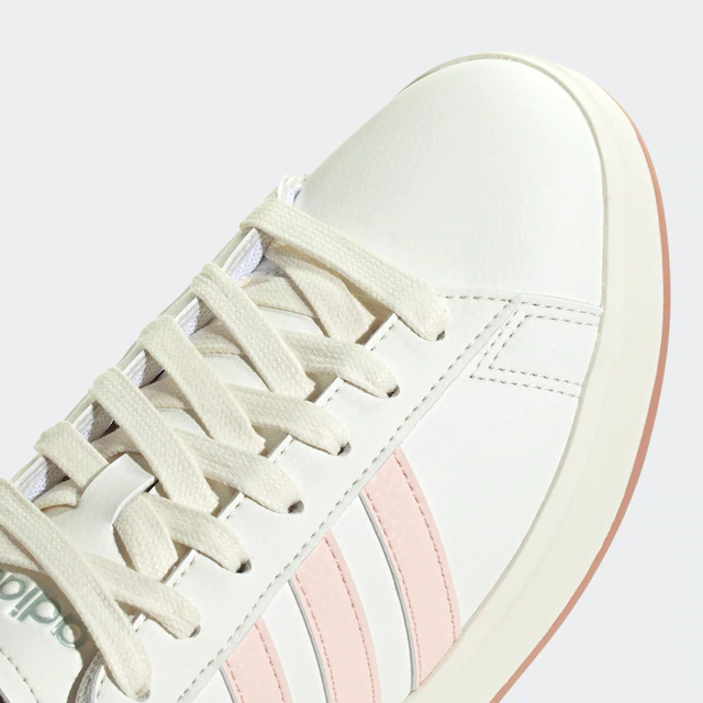 adidas Sportswear Sneaker »GRAND COURT 2.0« Design auf den Spuren des adidas Superstar