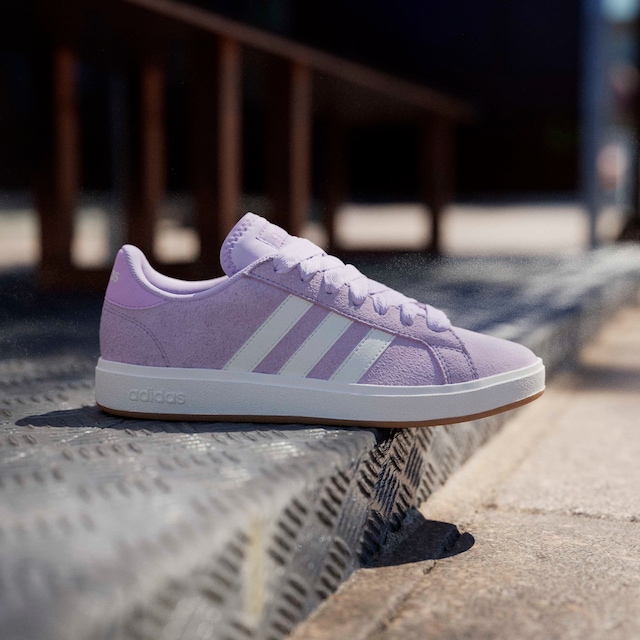 adidas Sportswear Sneaker »GRAND COURT BASE 00S« Design auf den Spuren des adidas Campus 00