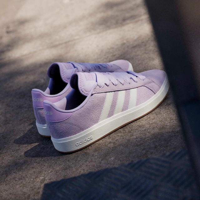 adidas Sportswear Sneaker »GRAND COURT BASE 00S« Design auf den Spuren des adidas Campus 00