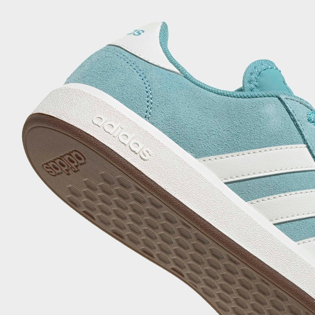 adidas Sportswear Sneaker »GRAND COURT BASE 00S« Design auf den Spuren des adidas Campus 00