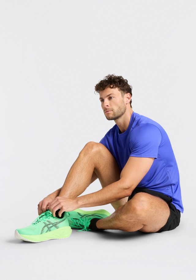 Asics Laufshirt »ASICS CORE SS TOP« Schnelltrocknend, Reflektierend, Leicht