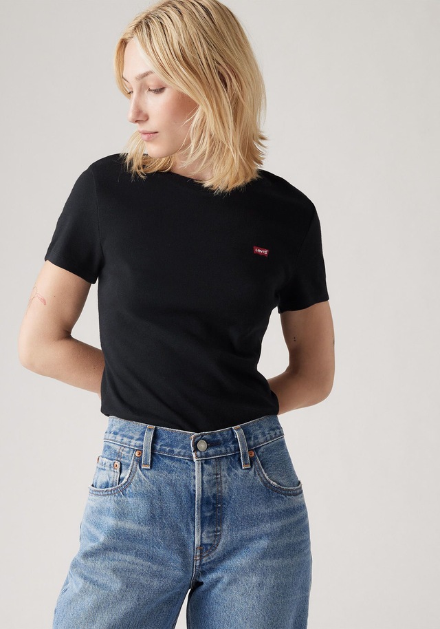 Levi's® T-Shirt »ESSENTIAL HM SS TEE« Taillierter Schnitt