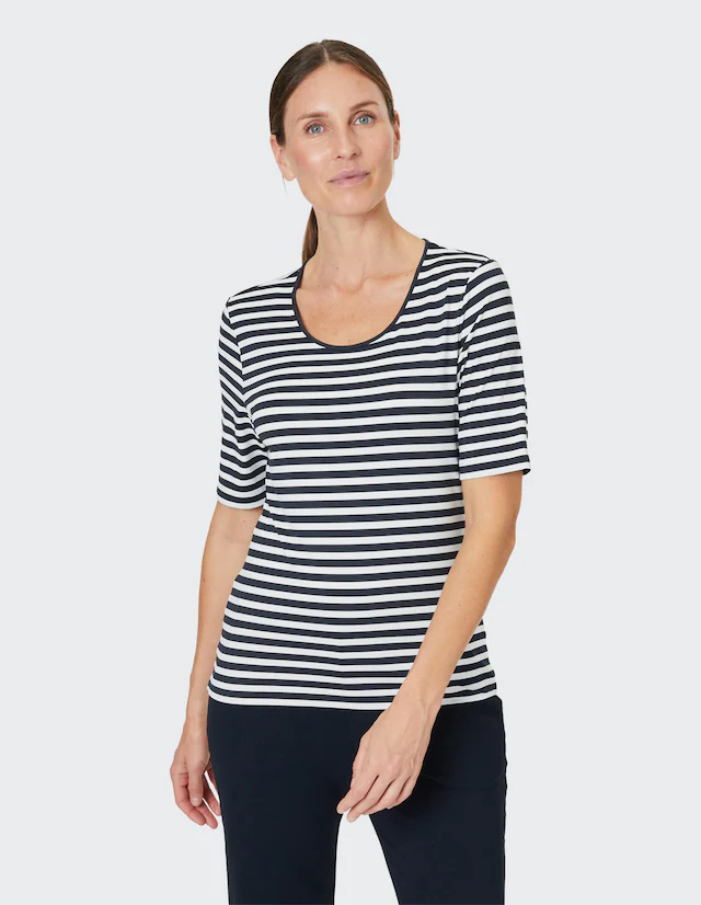 Joy Sportswear T-Shirt »ALLISON« mit eingesetzten Ärmeln, gerader Rumpfabschluss, ohne Verschluss