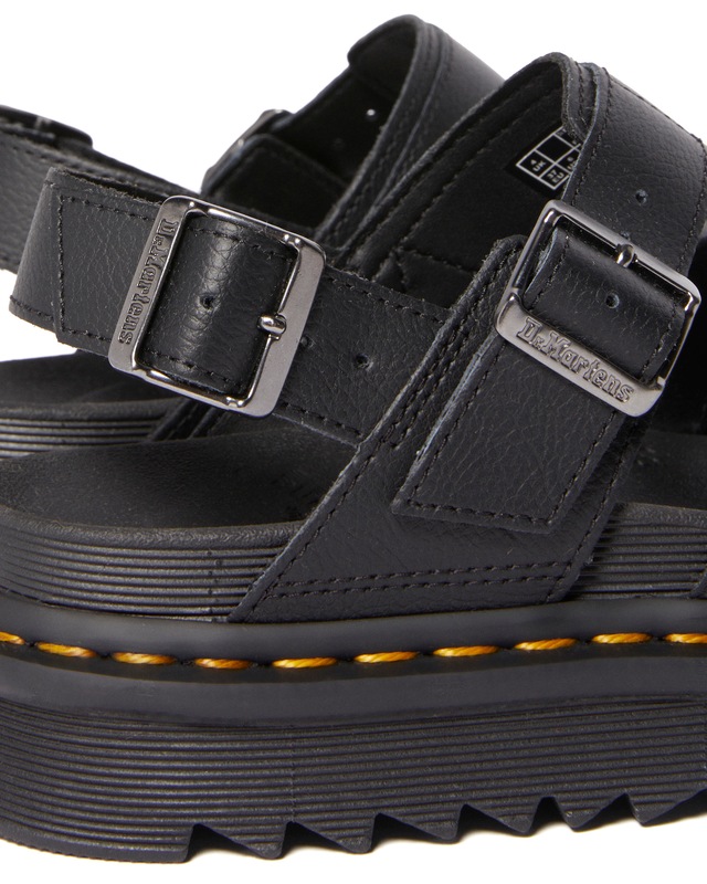 DR. MARTENS Riemchensandale »Voss« , Plateausandale, Sandalette, Sommerschuh mit Schnallenverschlüssen