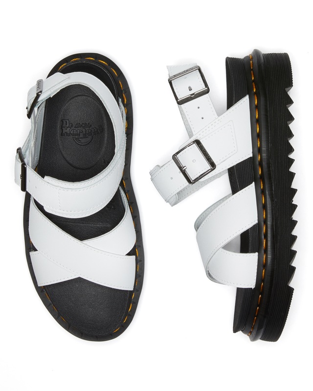 DR. MARTENS Riemchensandale »Voss« , Plateausandale, Sandalette, Sommerschuh mit Schnallenverschlüssen