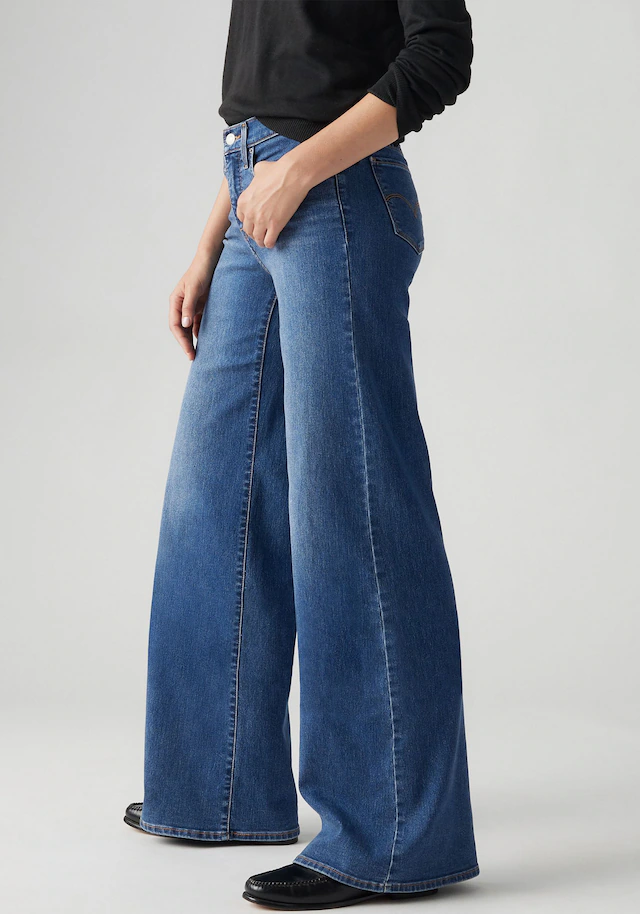 Levi's® Weite Jeans »Jeans 318 SHAPING« im Five-Pocket Style