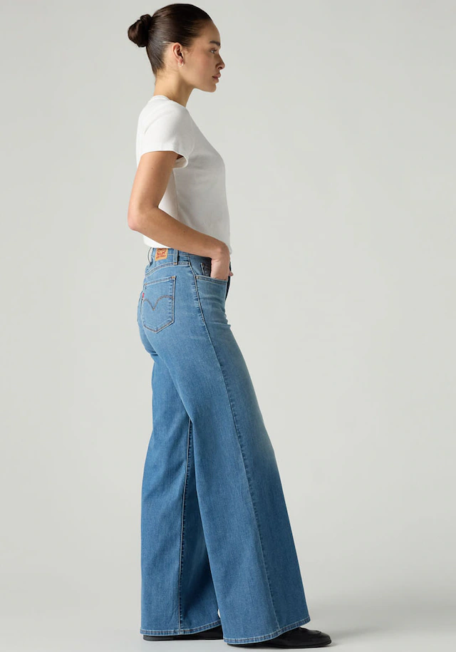 Levi's® Weite Jeans »Jeans 318 SHAPING« im Five-Pocket Style